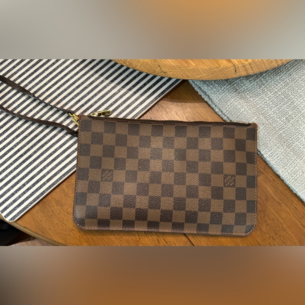 Louis Vuitton Damier Ebene Neverfull GM Pochette